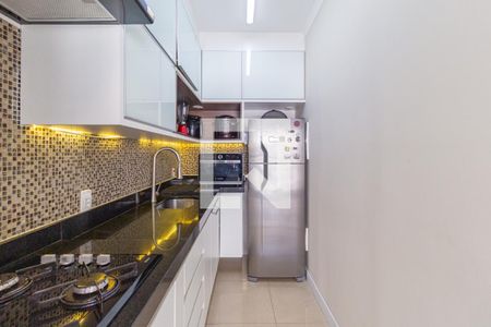 Cozinha e área de serviço de apartamento para alugar com 1 quarto, 41m² em Continental, Osasco