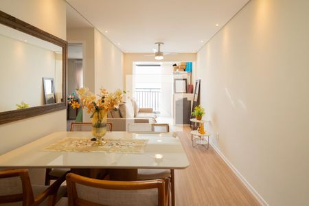 Apartamento à venda com 55m², 2 quartos e 1 vagaSala