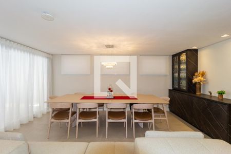 Casa à venda com 322m², 4 quartos e 4 vagasSala de Jantar 2