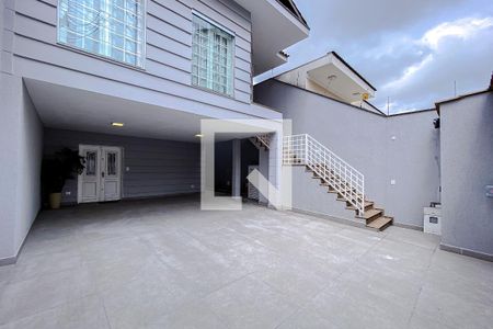 Casa à venda com 322m², 4 quartos e 4 vagasGaragem