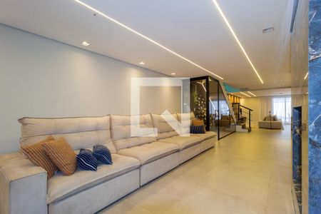 Casa à venda com 322m², 4 quartos e 4 vagasSala de Estar 3