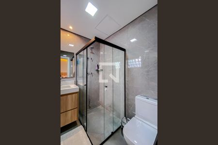 Casa à venda com 322m², 4 quartos e 4 vagasBanheiro da Suíte 2