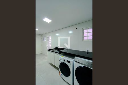 Casa à venda com 322m², 4 quartos e 4 vagasÁrea de Serviço