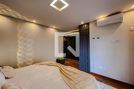 Casa à venda com 322m², 4 quartos e 4 vagasQuarto 1 - Suíte