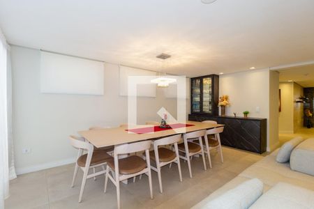 Casa à venda com 322m², 4 quartos e 4 vagasSala de Jantar 2