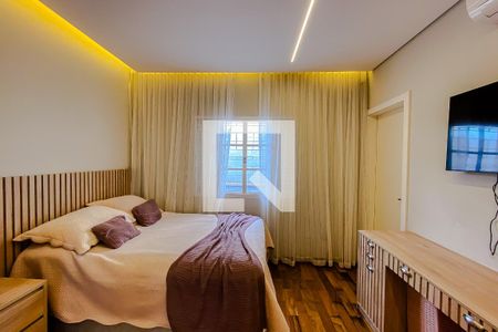 Casa à venda com 322m², 4 quartos e 4 vagasQuarto 2 - Suíte