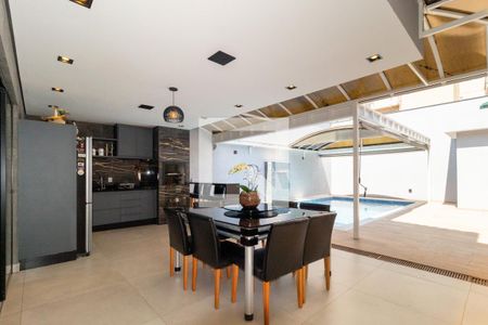 Casa à venda com 322m², 4 quartos e 4 vagasEspaço Gourmet