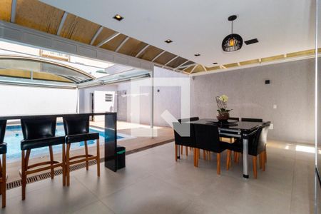 Casa à venda com 322m², 4 quartos e 4 vagasEspaço Gourmet
