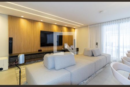 Casa à venda com 322m², 4 quartos e 4 vagasSala de Estar 2