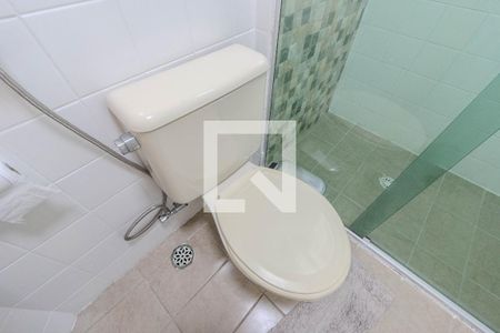 Banheiro de kitnet/studio para alugar com 1 quarto, 30m² em Bela Vista, São Paulo