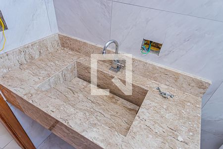 Casa à venda com 123m², 3 quartos e 5 vagasBanheiro