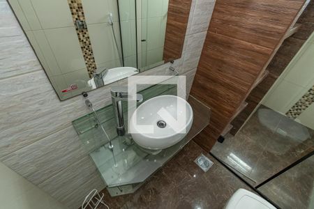 Apartamento à venda com 80m², 3 quartos e 2 vagas Apartamento à venda com 80m², 3 quartos e 2 vagasDetalhe Banheiro