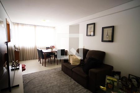 Sala de apartamento à venda com 3 quartos, 75m² em Jaraguá, Belo Horizonte