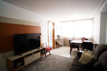 Sala de apartamento à venda com 3 quartos, 75m² em Jaraguá, Belo Horizonte
