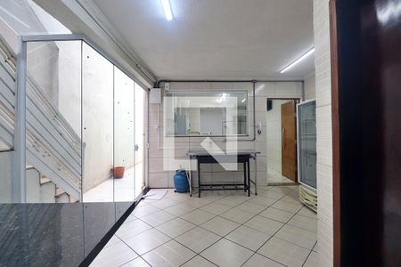 Casa à venda com 167m², 2 quartos e sem vagaQuintal