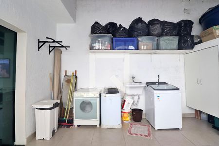 Casa à venda com 167m², 2 quartos e sem vagaÁrea de Serviço