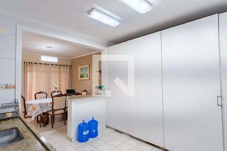Casa à venda com 290m², 4 quartos e 3 vagasCozinha