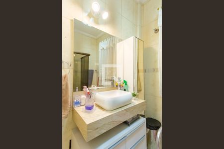 Casa à venda com 290m², 4 quartos e 3 vagasBanheiro social