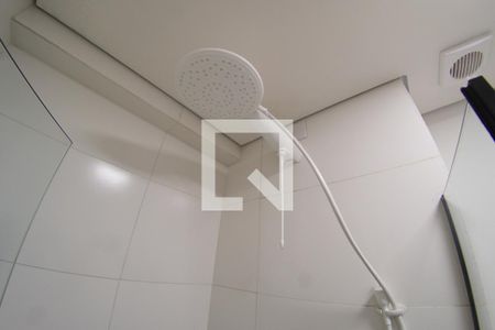 Banheiro de kitnet/studio para alugar com 1 quarto, 22m² em Jardim das Vertentes, São Paulo
