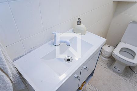Lavabo de casa para alugar com 3 quartos, 180m² em City América, São Paulo