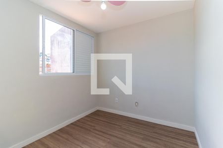 Quarto 1 - Suíte de casa de condomínio para alugar com 3 quartos, 120m² em Fazenda Aricanduva, São Paulo