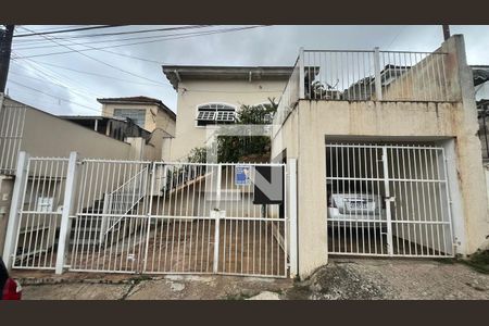 Casa à venda com 140m², 2 quartos e 3 vagasFachada