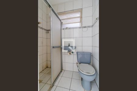 Banheiro de kitnet/studio à venda com 1 quarto, 25m² em Menino Deus, Porto Alegre