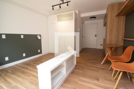 Sala e Quarto de apartamento para alugar com 1 quarto, 52m² em Mont Serrat, Porto Alegre