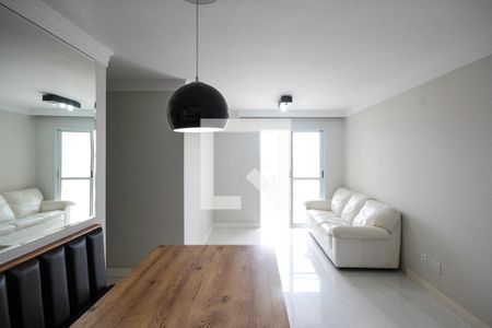 Sala de apartamento à venda com 3 quartos, 77m² em Vila Paulo Silas, São Paulo