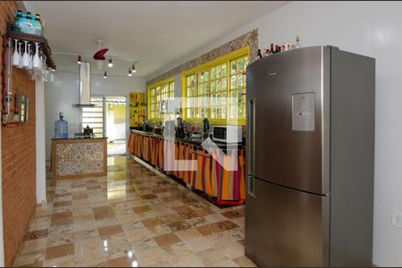 Casa de condomínio para alugar com 504m², 4 quartos e 4 vagas Casa de condomínio para alugar com 504m², 4 quartos e 4 vagasCozinha