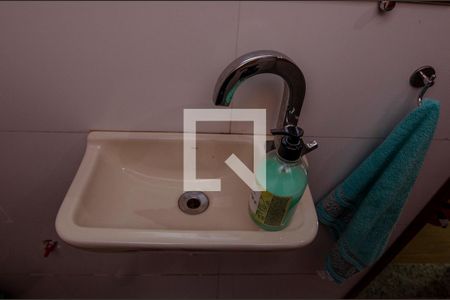 Lavabo de casa de condomínio para alugar com 4 quartos, 504m² em Vargem Grande, Rio de Janeiro