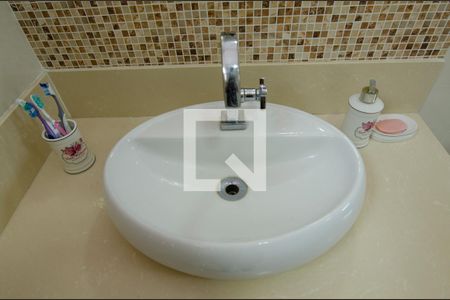 Casa de condomínio para alugar com 504m², 4 quartos e 4 vagas Casa de condomínio para alugar com 504m², 4 quartos e 4 vagasBanheiro da Suíte 1