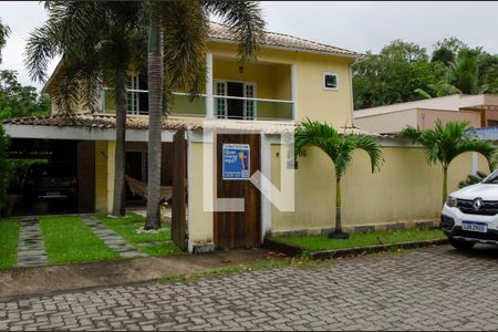 Casa de condomínio para alugar com 504m², 4 quartos e 4 vagas Casa de condomínio para alugar com 504m², 4 quartos e 4 vagasPlaca
