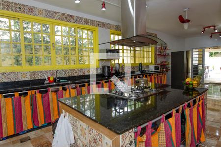 Casa de condomínio para alugar com 504m², 4 quartos e 4 vagas Casa de condomínio para alugar com 504m², 4 quartos e 4 vagasCozinha