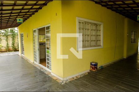 Casa de condomínio para alugar com 504m², 4 quartos e 4 vagas Casa de condomínio para alugar com 504m², 4 quartos e 4 vagasVaranda