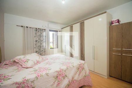 Quarto 1 de casa à venda com 7 quartos, 450m² em Sarandi, Porto Alegre