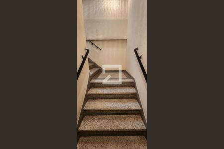 Apartamento para alugar com 120m², 3 quartos e 1 vagaEscada