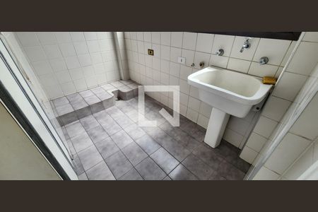 Apartamento para alugar com 120m², 3 quartos e 1 vagaÁrea de Serviço