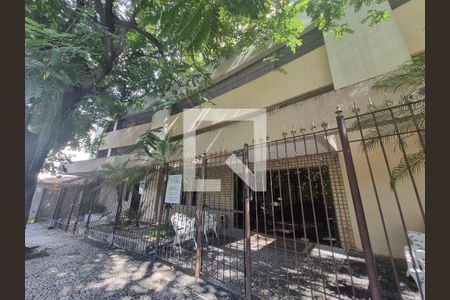 Apartamento à venda com 78m², 2 quartos e 1 vagaFachada