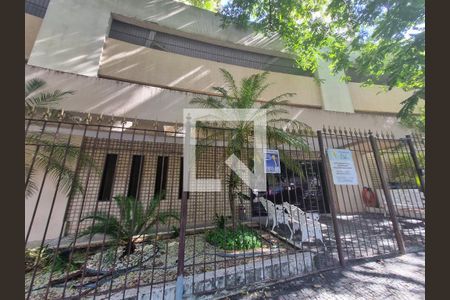 Apartamento à venda com 78m², 2 quartos e 1 vagaFachada