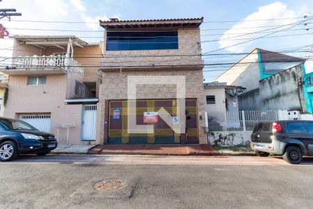 Casa à venda com 290m², 4 quartos e 2 vagasFachada