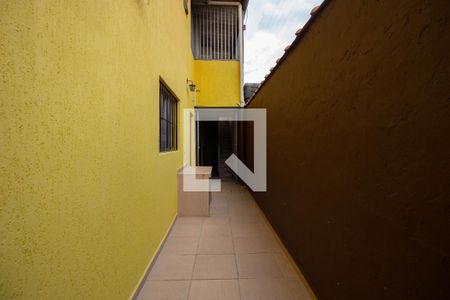 Casa à venda com 290m², 4 quartos e 2 vagasCorredor