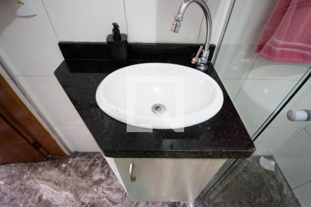 Casa à venda com 290m², 4 quartos e 2 vagasCasa 01 - Banheiro Social