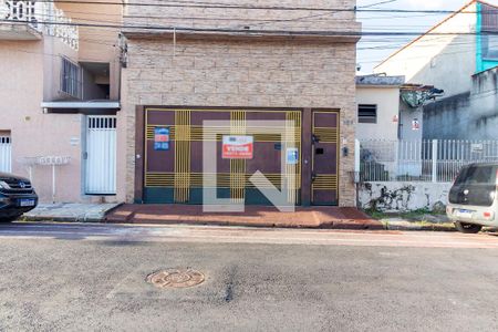 Casa à venda com 290m², 4 quartos e 2 vagasFachada