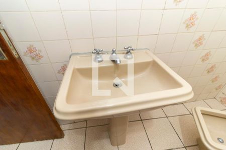 Casa à venda com 290m², 4 quartos e 2 vagasCasa 02 - Banheiro