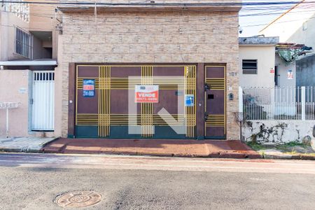 Casa à venda com 290m², 4 quartos e 2 vagasFachada