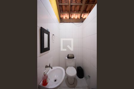 Casa à venda com 290m², 4 quartos e 2 vagasBanheiro do Salão de Festas