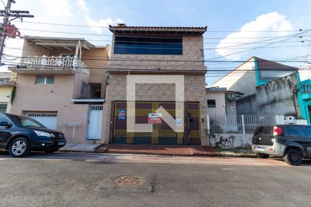 Casa à venda com 290m², 4 quartos e 2 vagasFachada