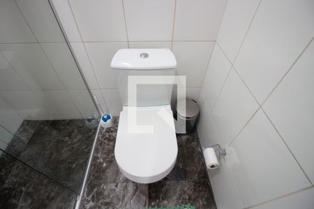 Casa à venda com 290m², 4 quartos e 2 vagasCasa 01 - Banheiro Social