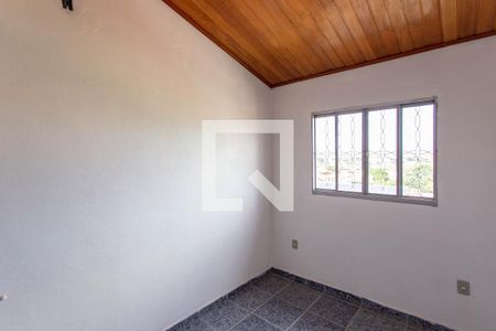 Quarto 1 de casa para alugar com 2 quartos, 80m² em Jaqueline, Belo Horizonte